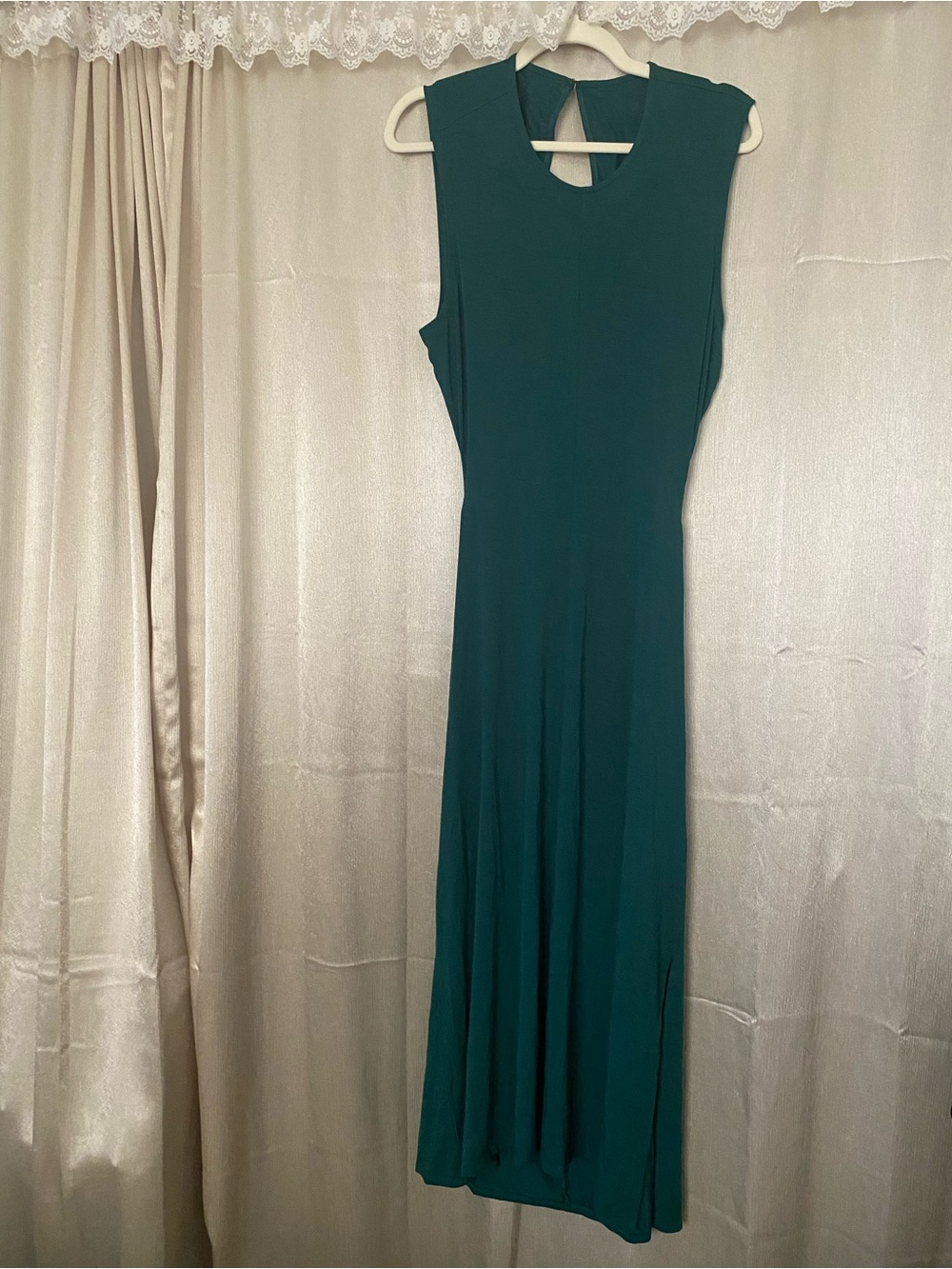 Sleeveless Maxi Dress - Elegant Evening Wear